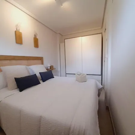 Coqueto Apartamento Con Parking Laredo Exterior foto